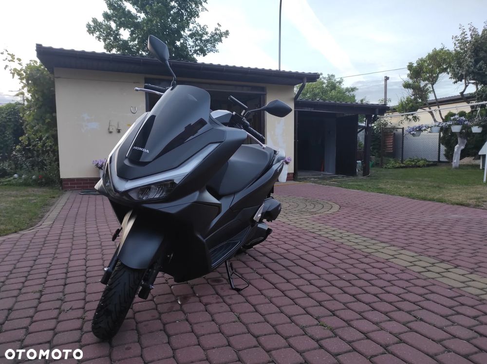 Honda PCX - 1