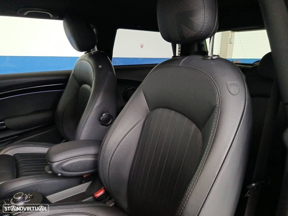 MINI 3 Portas Cooper SE - 9