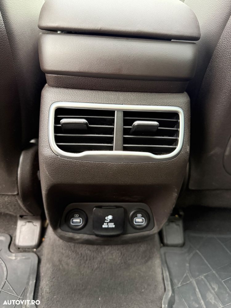 Hyundai Santa Fe - 20