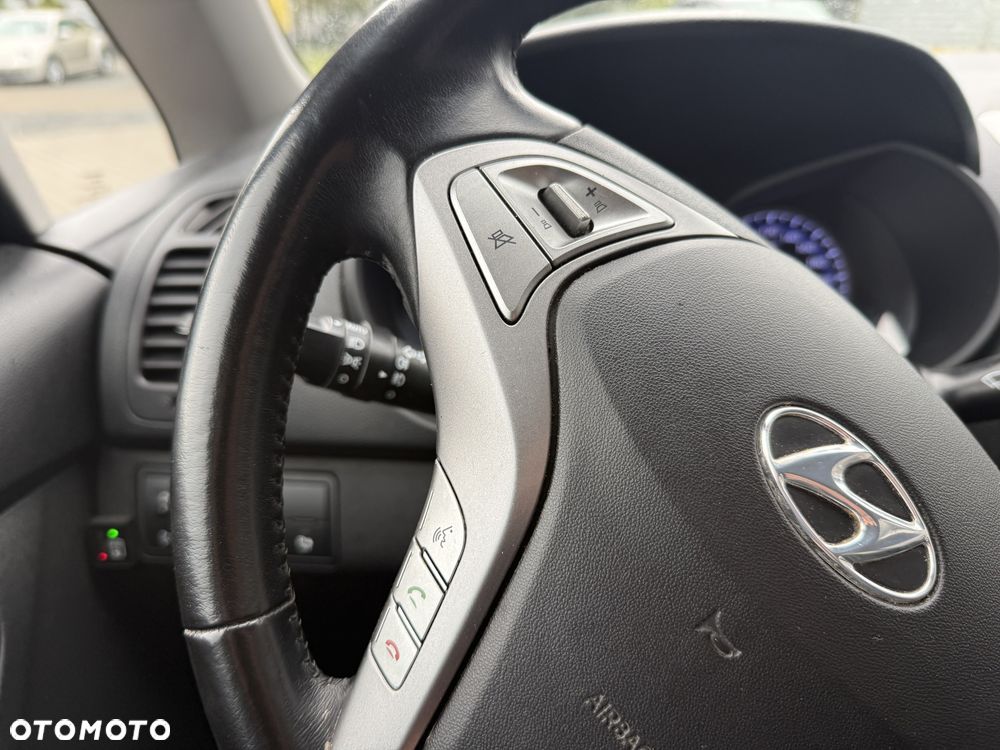 Hyundai ix20 1.4 blue YES Silver - 20