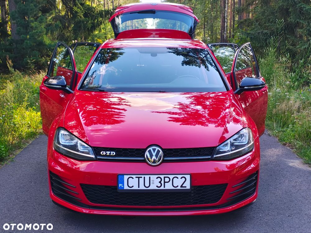 Volkswagen Golf - 5