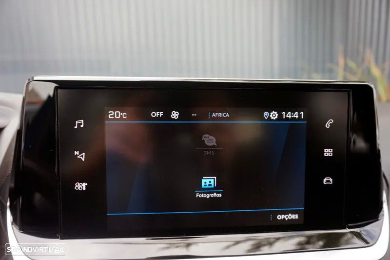 Peugeot 208 1.2 PureTech Allure - 19