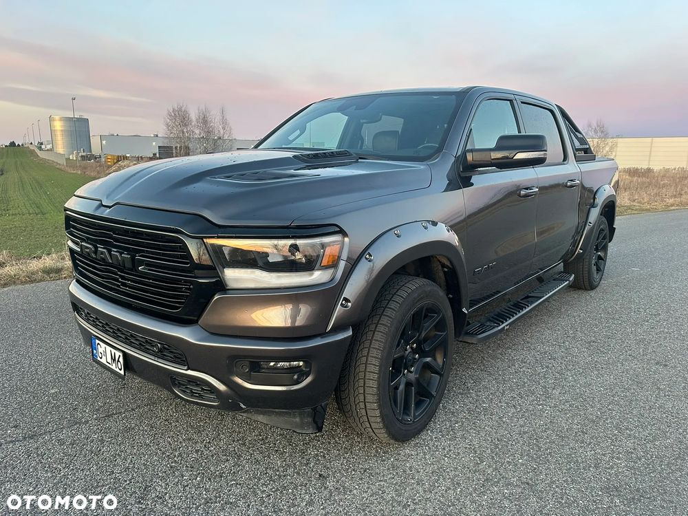 RAM 1500 5.7 Crew Cab Shortbed Laramie Sport - 10