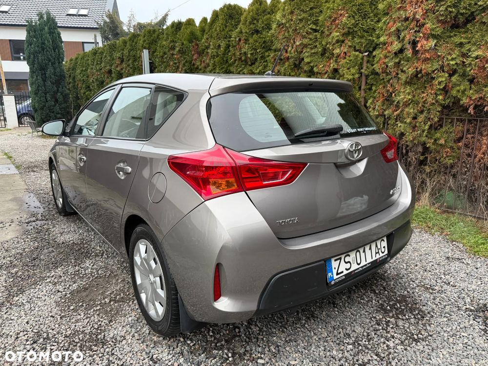 Toyota Auris 1.33 VVT-i Active - 2