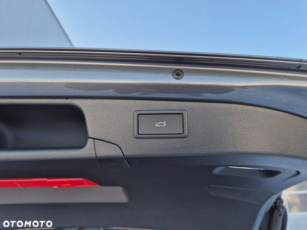 Skoda Superb 2.0 TDI SCR Selection DSG - 19