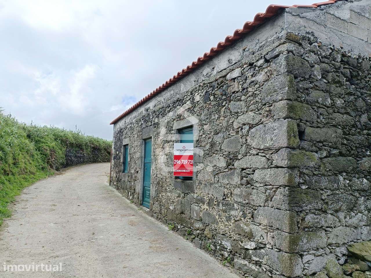 Terreno com Construção - Fenais Ajuda - Ribeira Grande - Grande imagem: 2/9