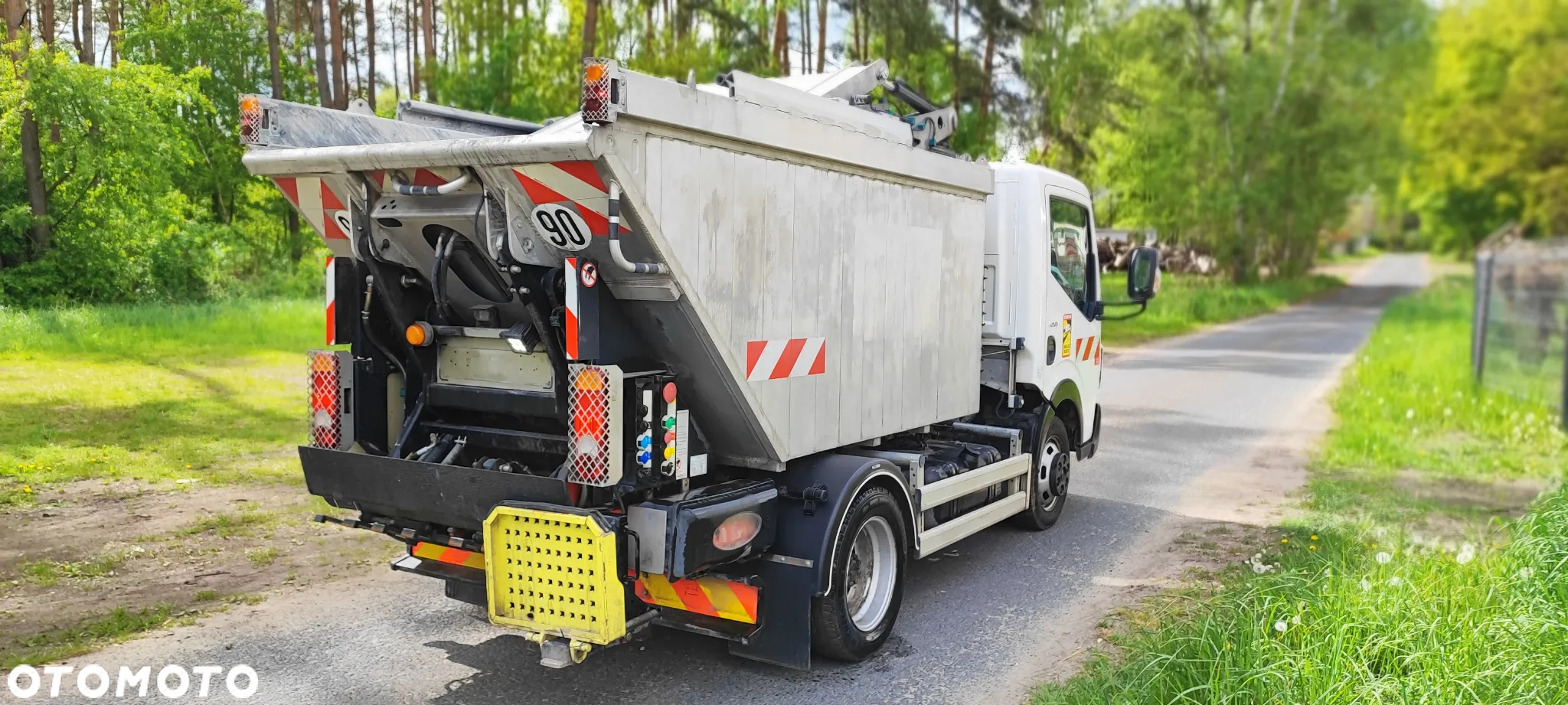 Renault Maxity - 6