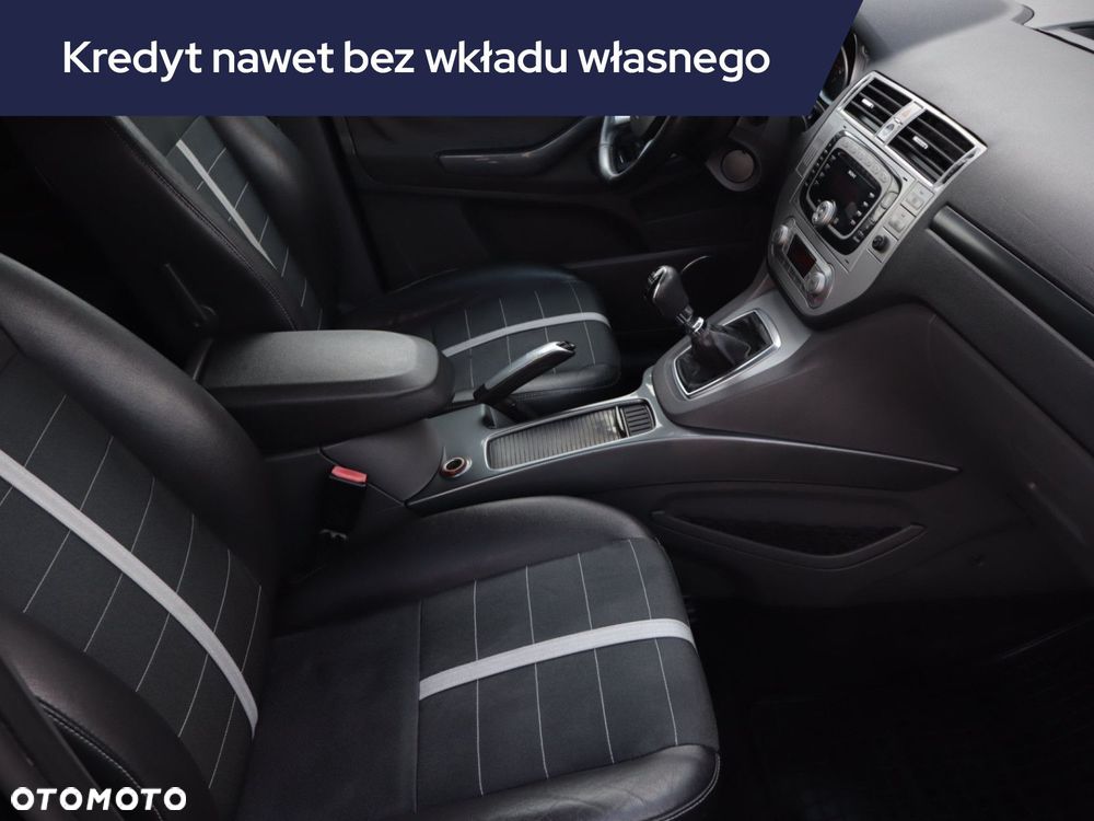 Ford Kuga - 11