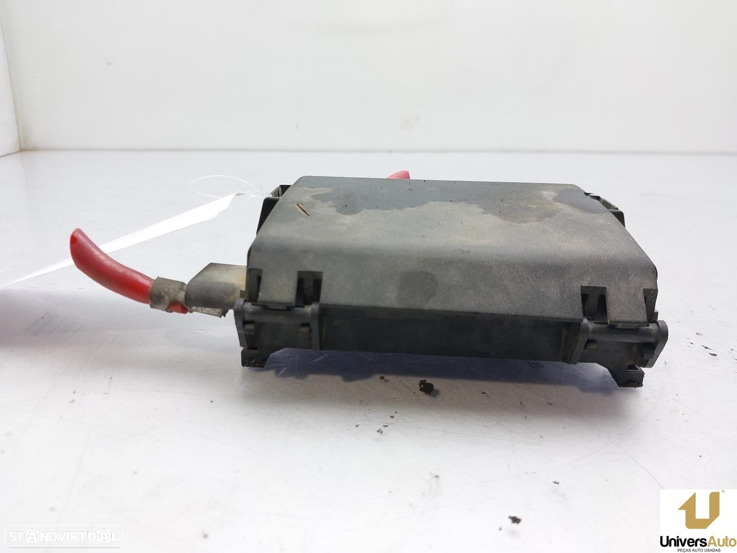 CAIXA RELÉS / FUSÍVEIS VOLKSWAGEN GOLF IV 2002 -1J0937550 - 4