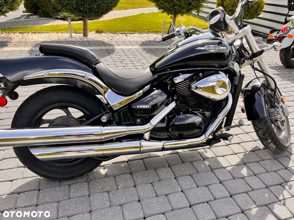 Suzuki Intruder - 4