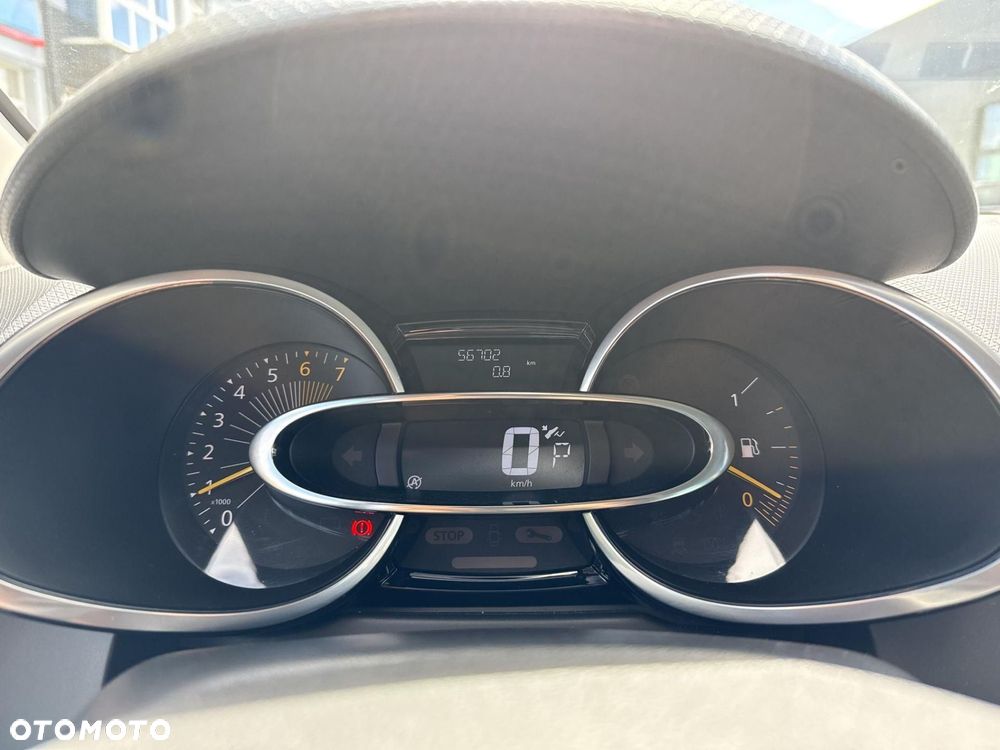 Renault Clio - 15