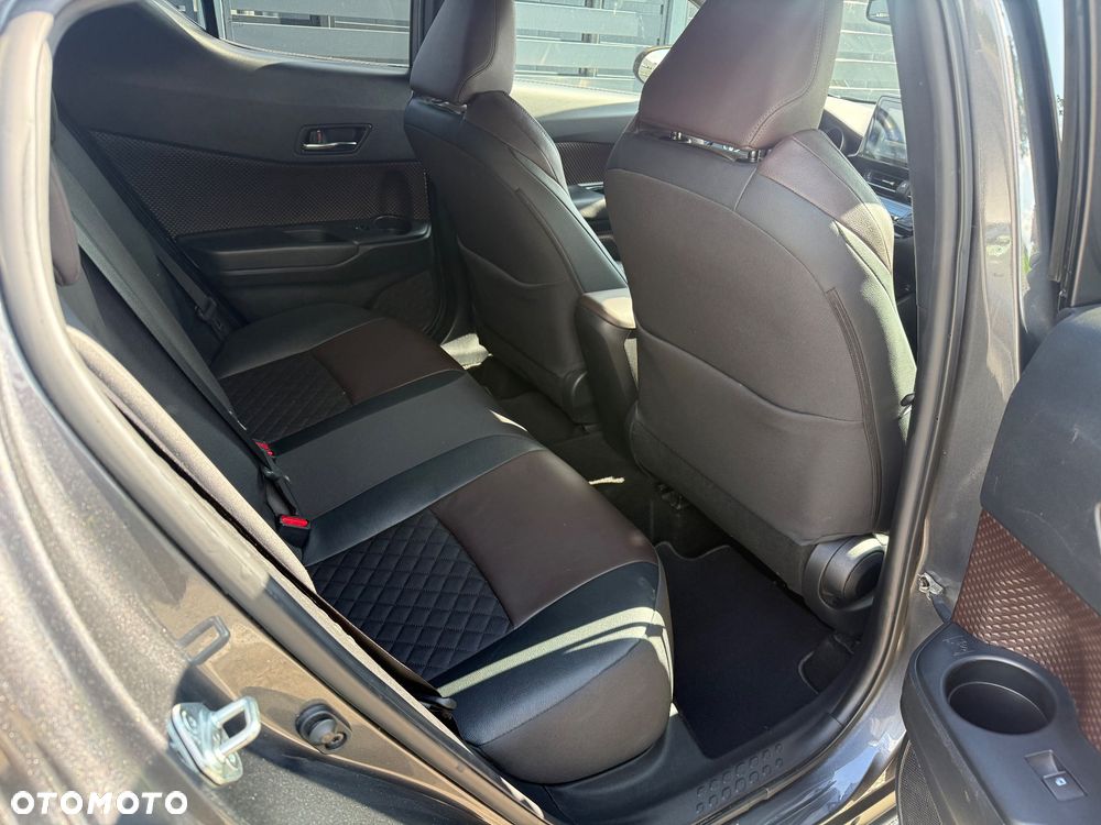 Toyota C-HR 1.2 T Premium CVT 4x4 - 17