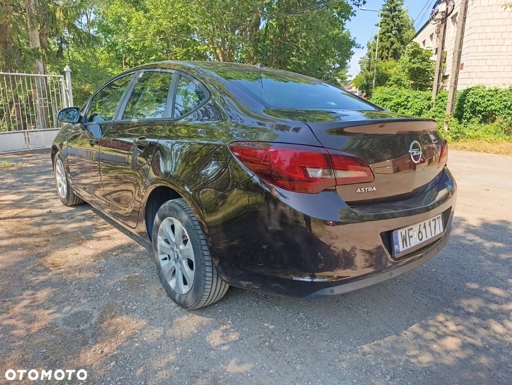 Opel Astra 1.6 Active EU6 - 4