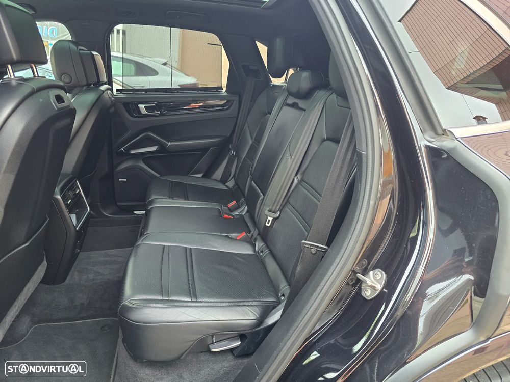 Porsche Cayenne E-Hybrid - 28