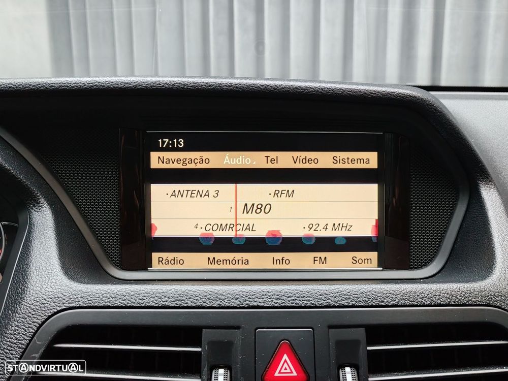 Mercedes-Benz E 250 CGi Classic BlueEfficiency - 14