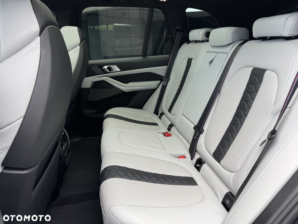 BMW X5 M Competition - 18