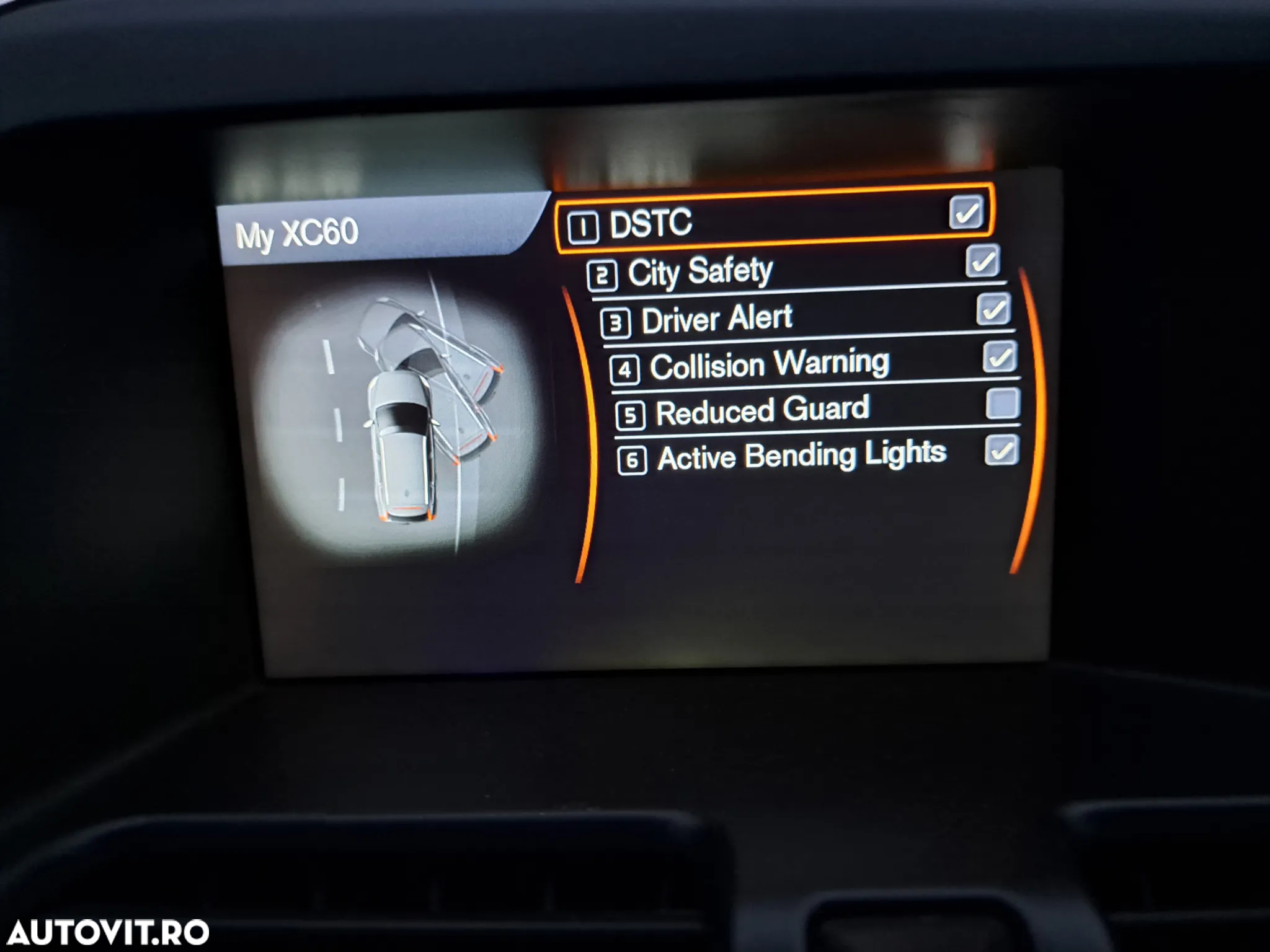 Volvo XC 60 D5 AWD Kinetic - 11