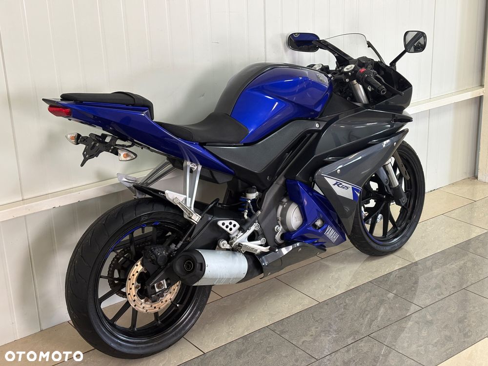 Yamaha YZF - 4