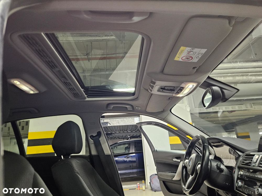 BMW Seria 1 120i Advantage sport - 22