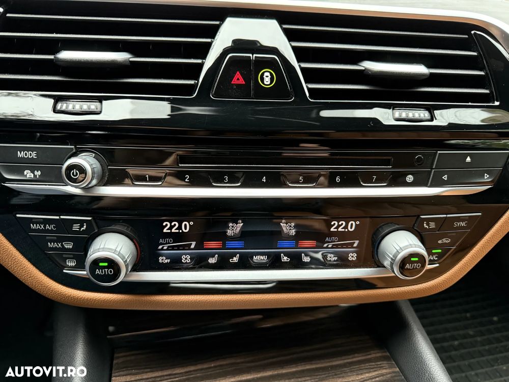 BMW Seria 5 540i xDrive Aut. - 10