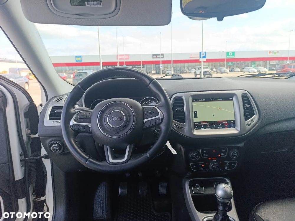 Jeep Compass 1.6 MultiJet Longitude - 25