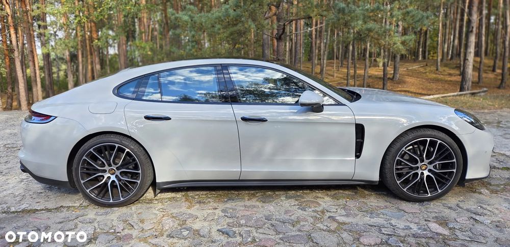 Porsche Panamera Standard - 4