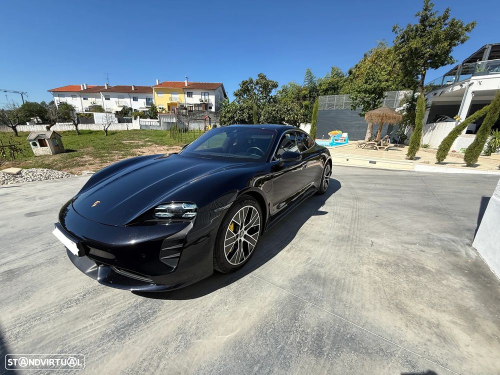 Porsche Taycan Turbo - 3