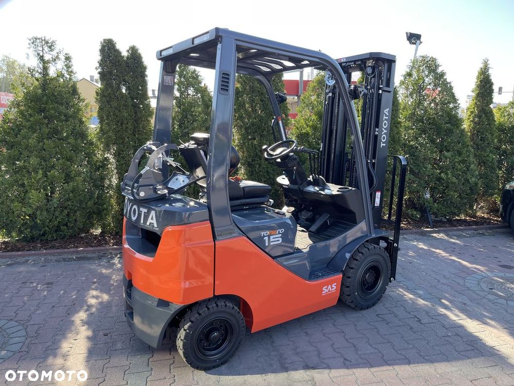 Toyota 02-8FGF15 - 1