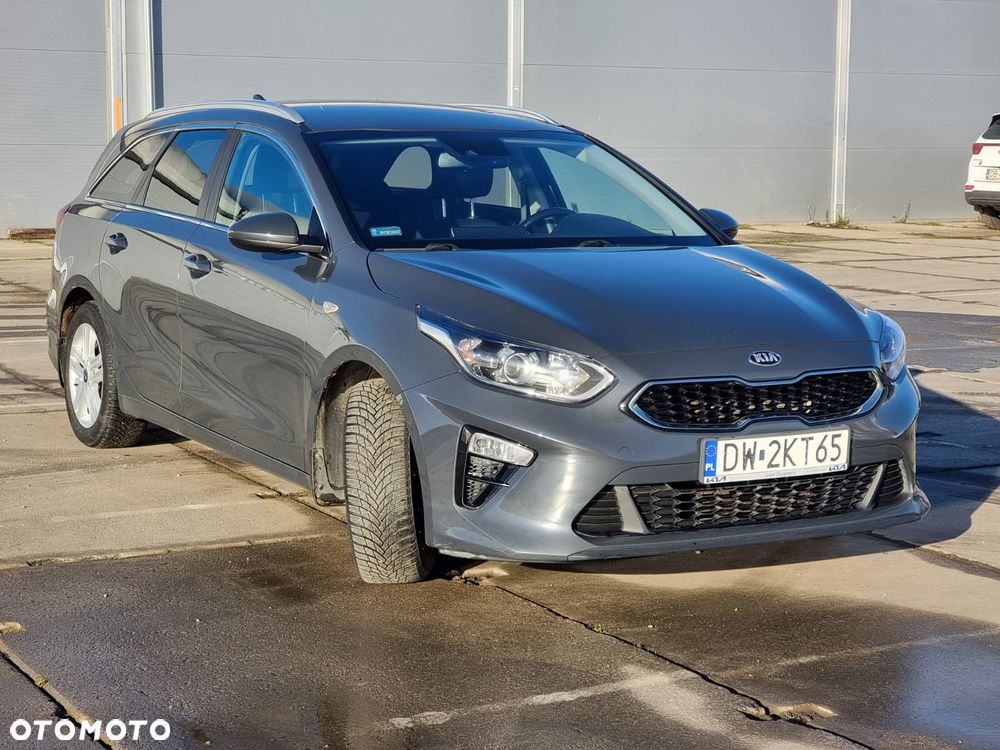 Kia Ceed 1.6 CRDi SCR M - 3