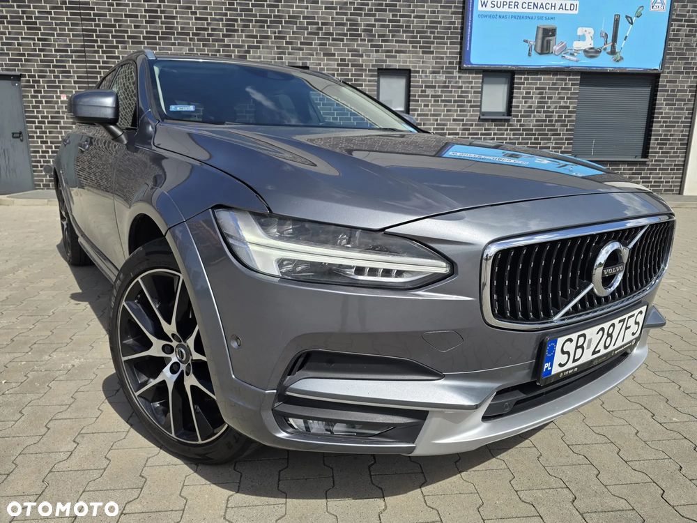Volvo V90 Cross Country D4 AWD - 1