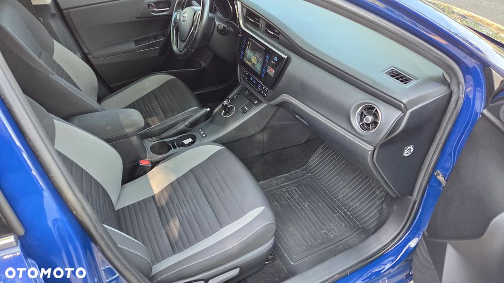 Toyota Auris Hybrid 135 Comfort - 17