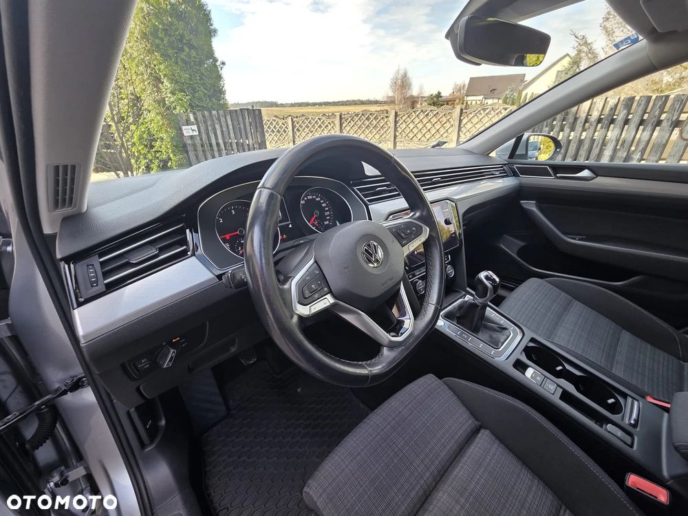 Volkswagen Passat 2.0 TDI EVO Business - 6