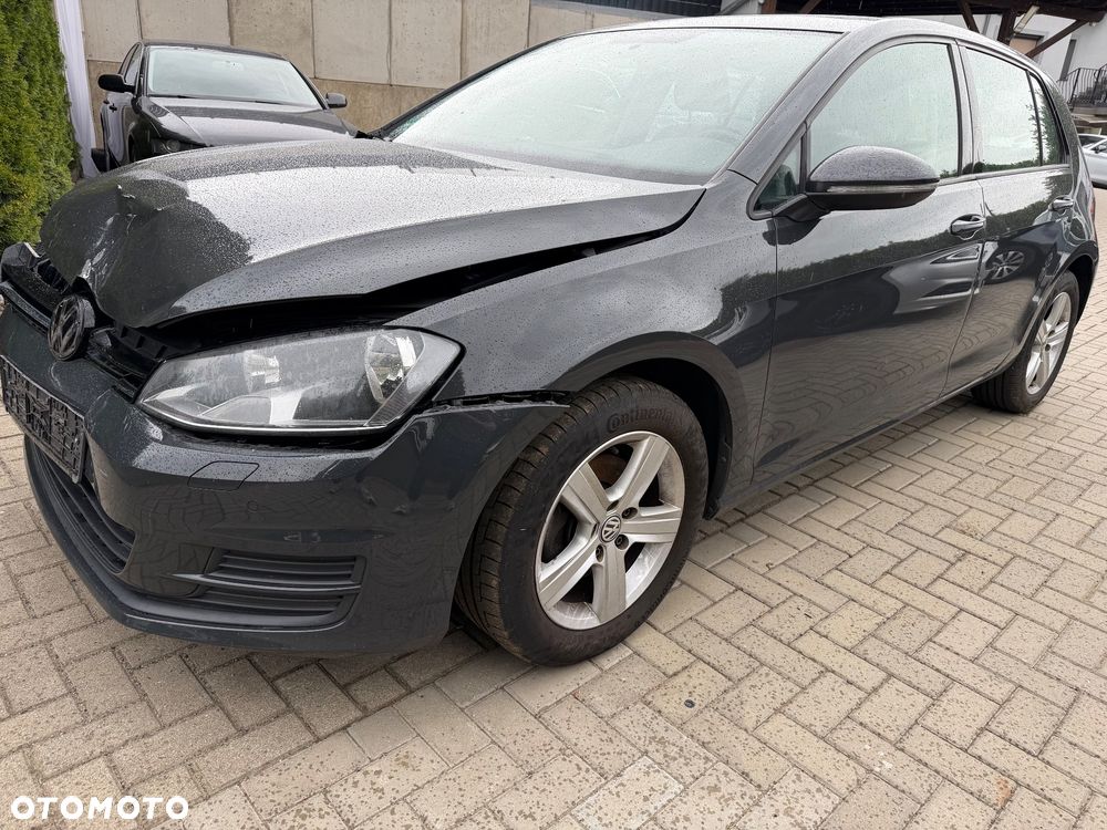 Volkswagen Golf 1.4 TSI BlueMotion Technology Comfortline - 2