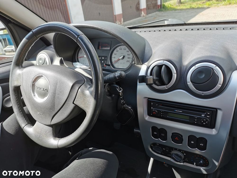 Dacia Sandero 1.2 16V Ambiance - 11