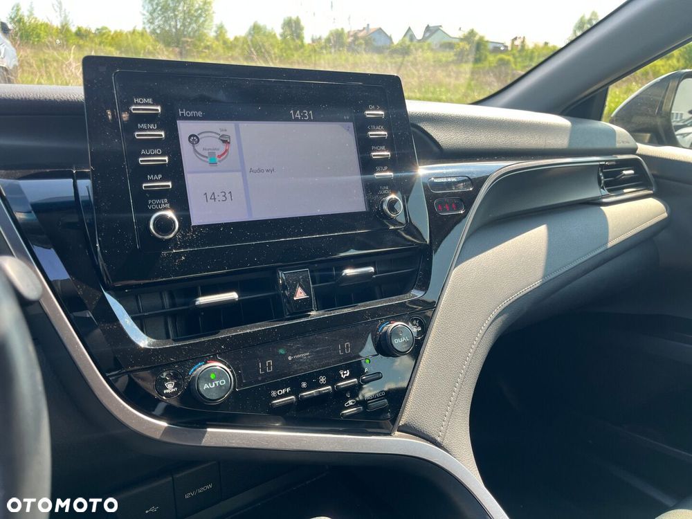 Toyota Camry 2.5 Hybrid Comfort CVT - 17