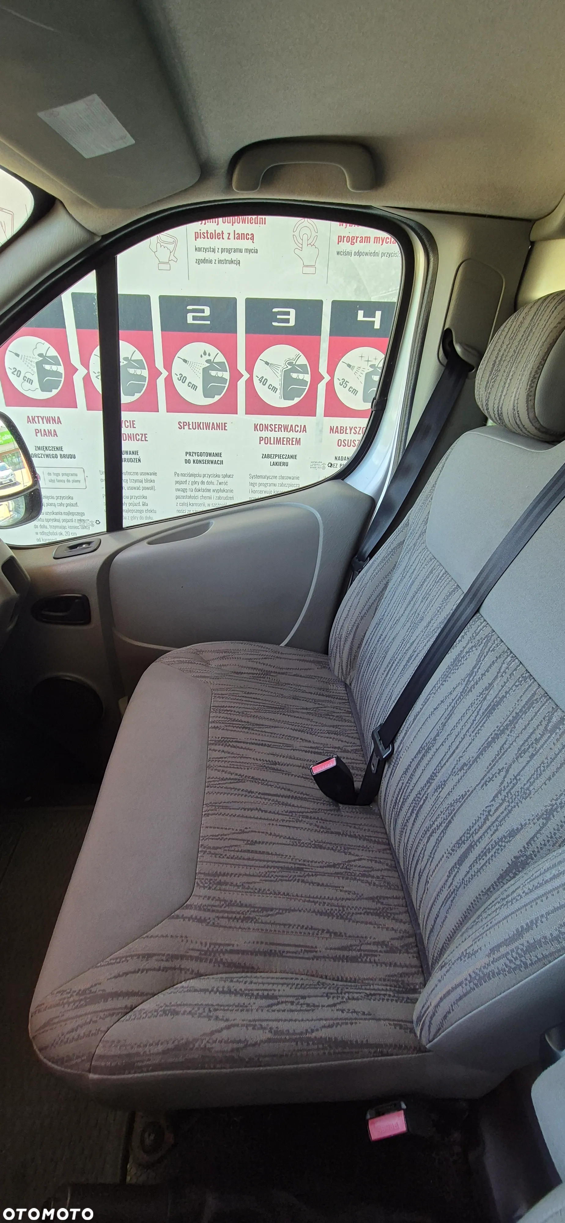Nissan Primaster - 14