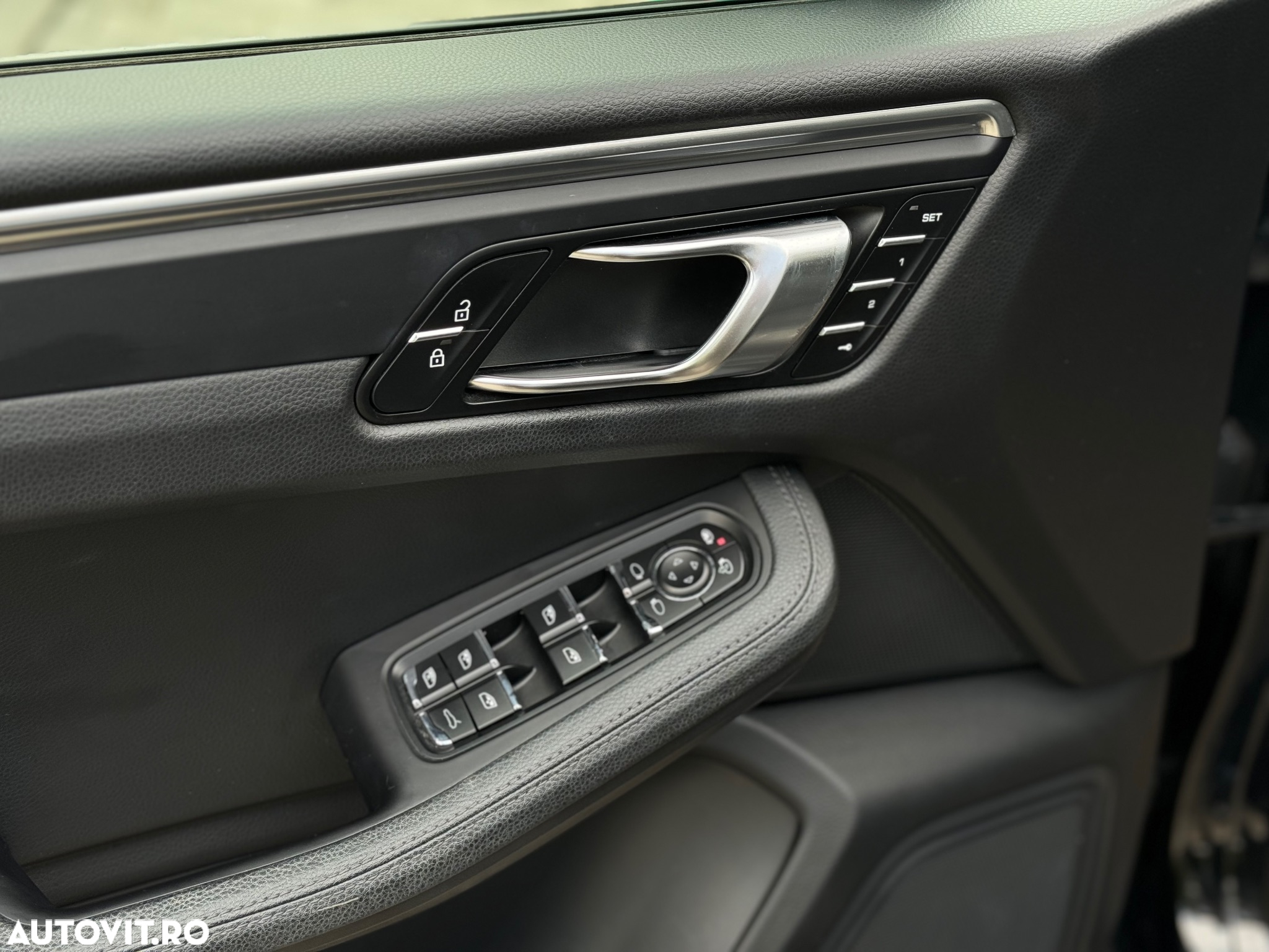 Porsche Macan Standard - 11
