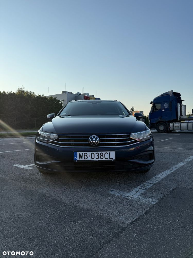 Volkswagen Passat Variant 1.5 TSI EVO Essence DSG - 9