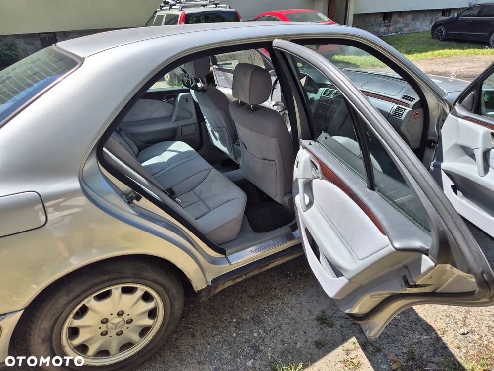 Mercedes-Benz Klasa E 230 Elegance - 10