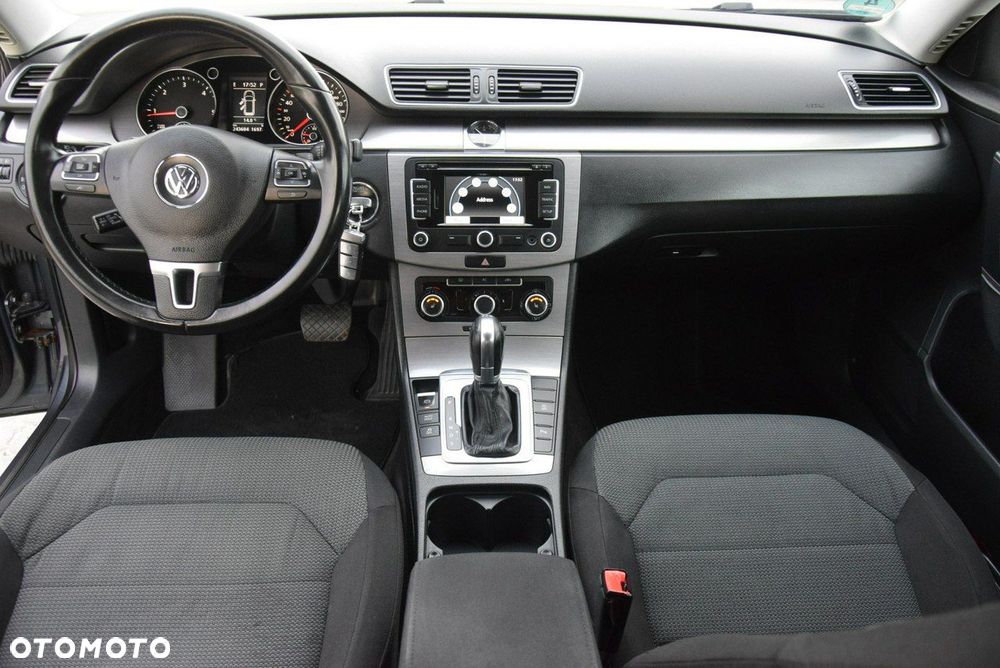 Volkswagen Passat - 23
