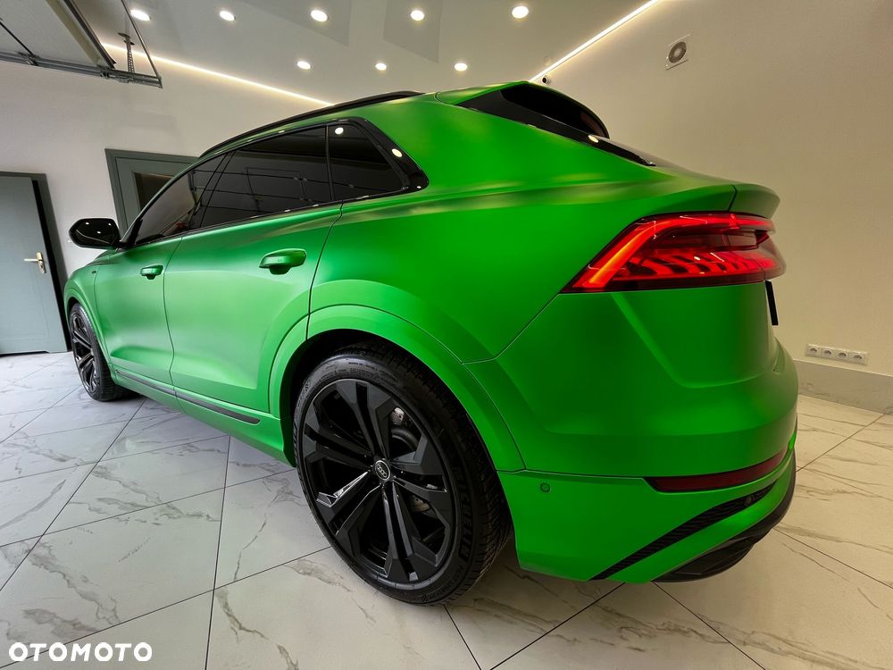 Audi Q8 - 16