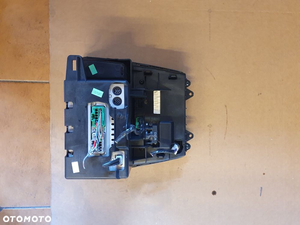 RADIO VOLVO V70 XC70 S80 HU650 HU-650 - 2