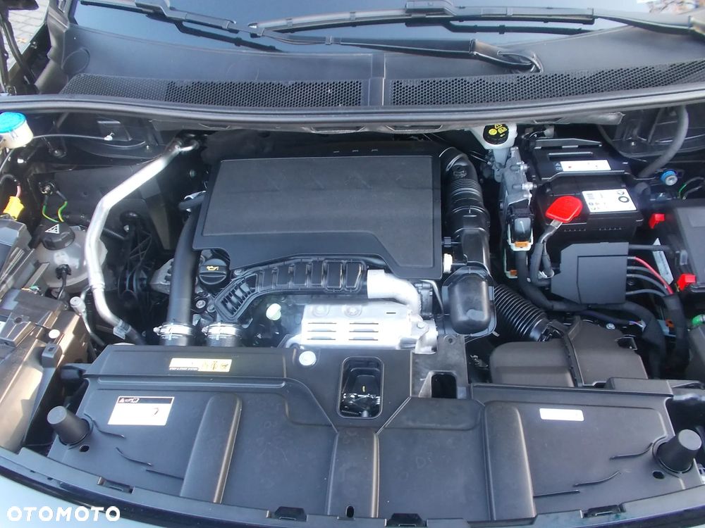 Peugeot 3008 1.2 PureTech Active Pack S&S EAT8 - 18