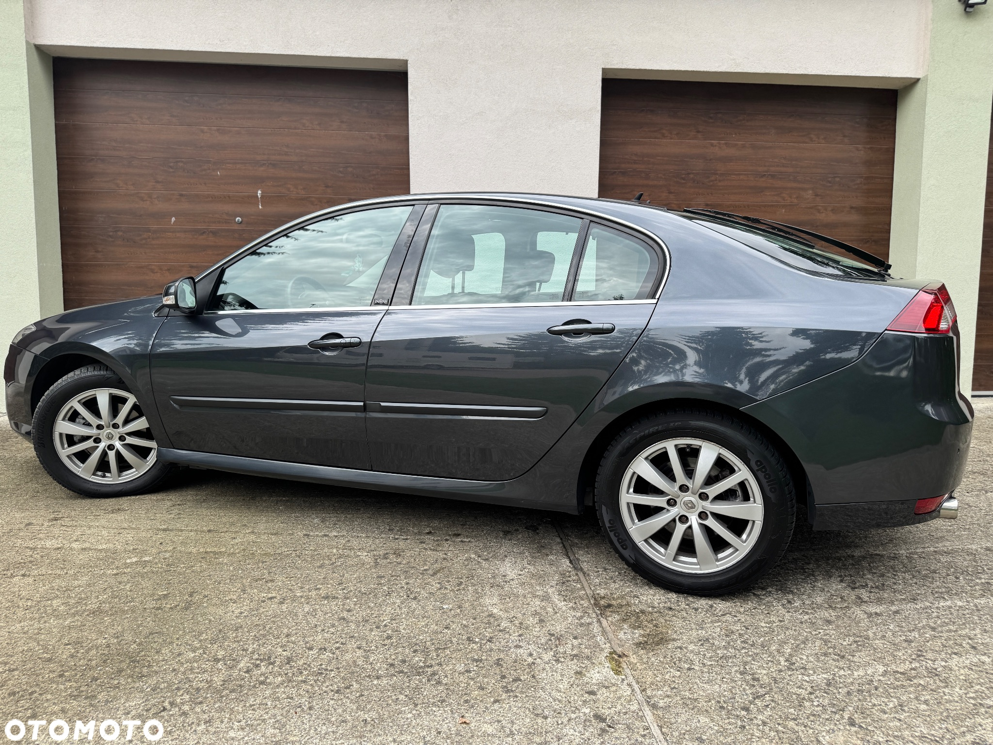 Renault Laguna dCi 180 FAP Initiale - 14