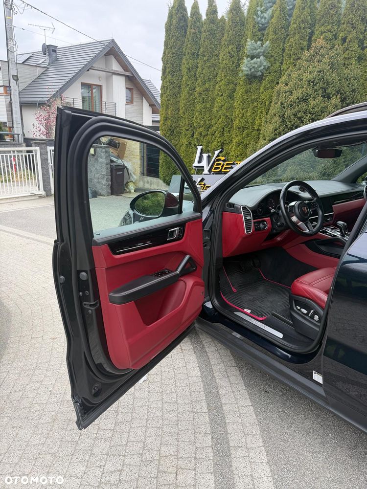 Porsche Cayenne Tiptronic S Platinum Edition - 15