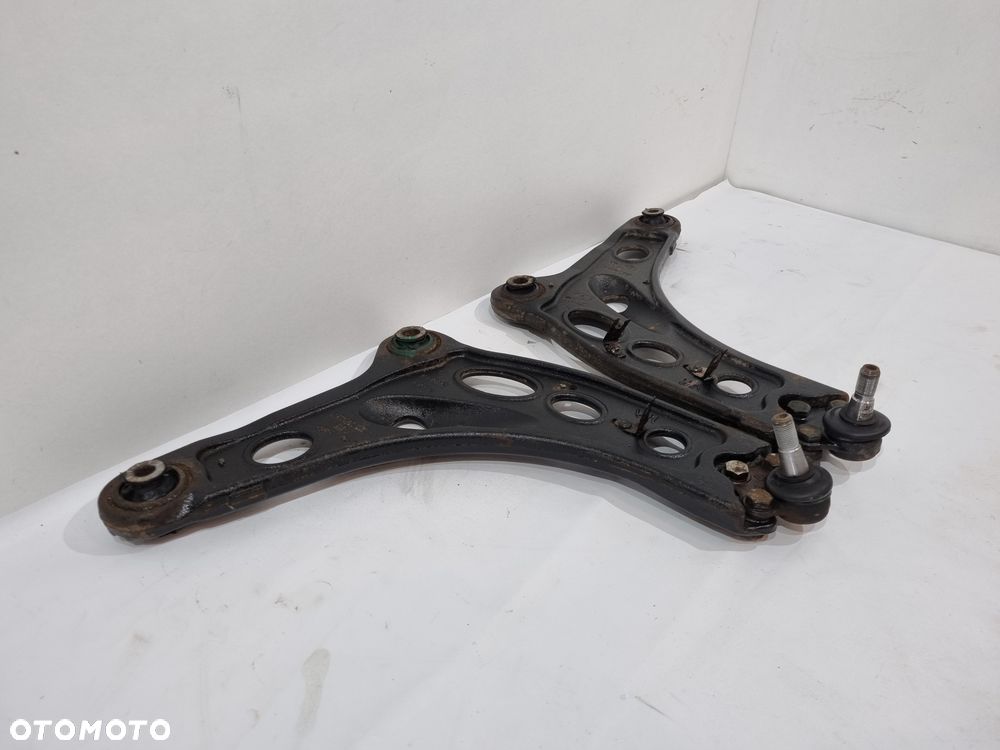 OPEL VIVARO II B TRAFIC III WAHACZ LEWY PRAWY 8200395007 8200395034 - 2