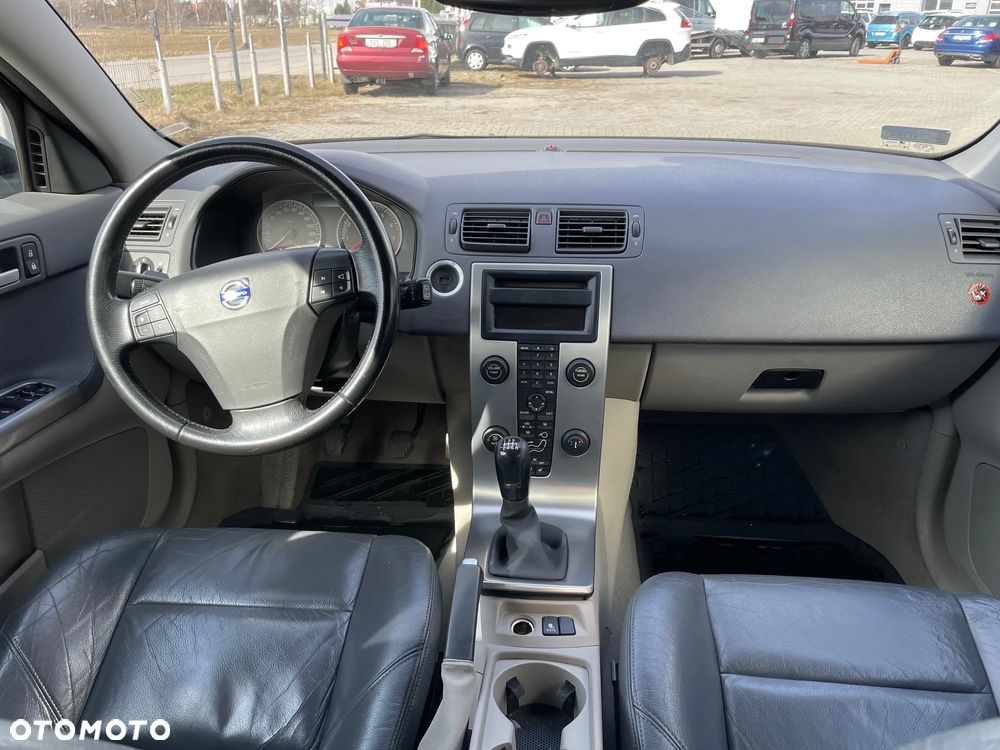 Volvo V50 T5 Momentum - 12