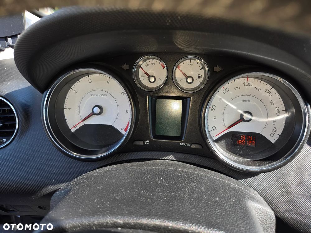 Peugeot 308 1.6 Trendy - 11
