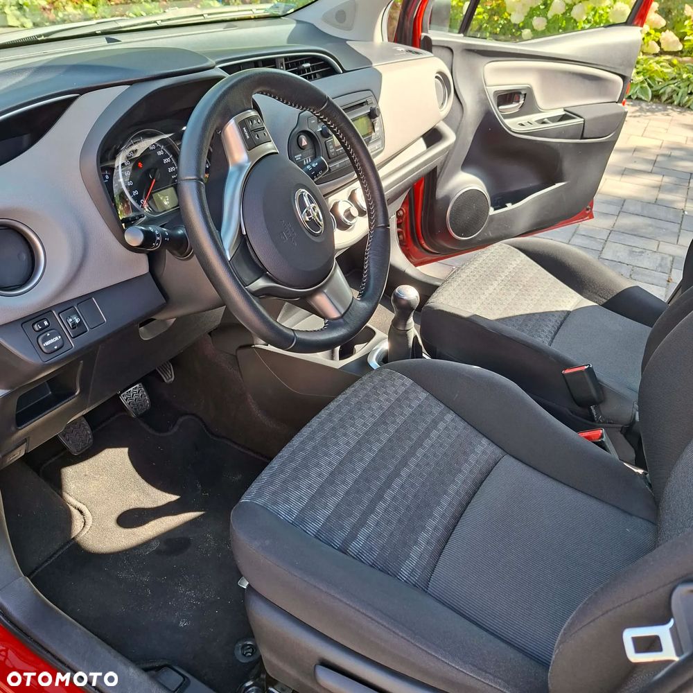 Toyota Yaris 1.0 VVT-i - 11