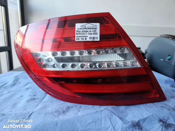 Stop stanga/dreapta cu LED MERCEDES C-Class W204 PRET PE BUCATA